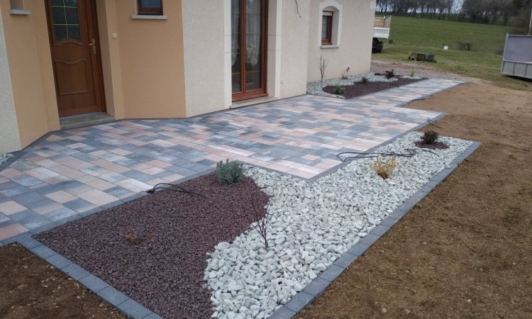 Aménagement extérieur pour maison individuelle
